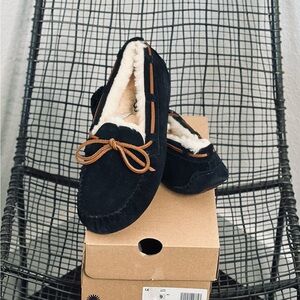 [Ugg] Dakota Slipper (Women) - New